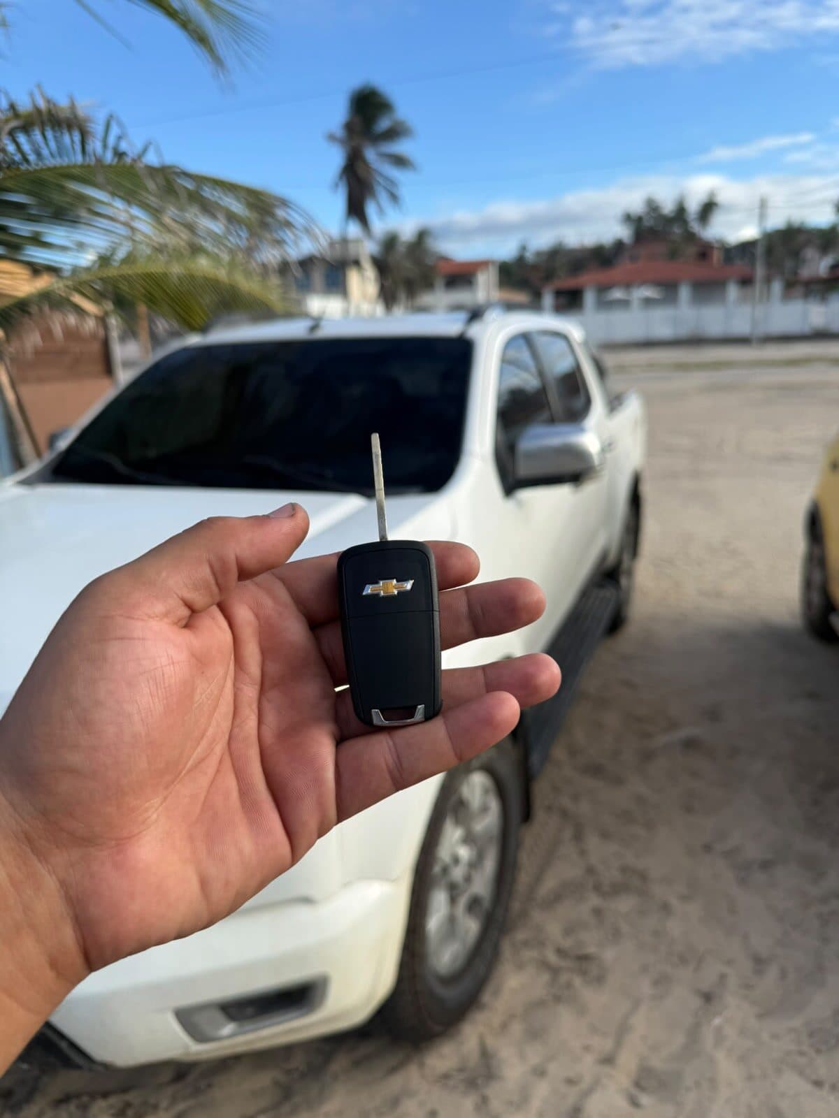 Chave canivete codificada Chevrolet entregue ao cliente em Aquiraz